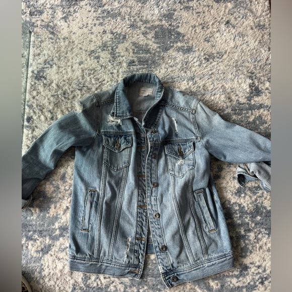 Melrose and market distressed denim jean jacket - Picture 2 of 5